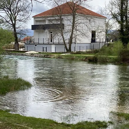 Diamond Villa *