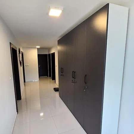 Diamond Villa