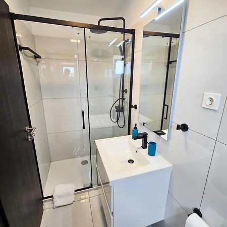 Vila Diamond Cetina
